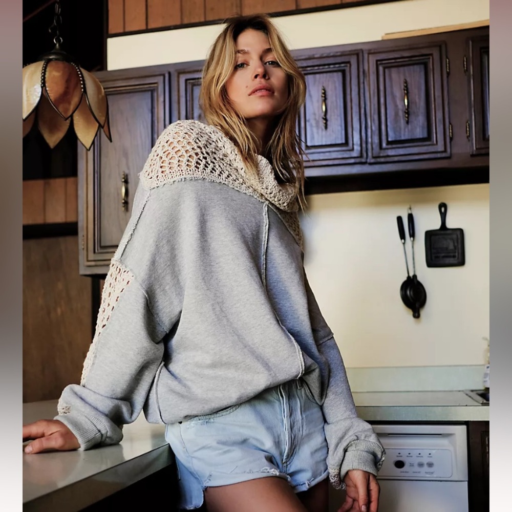 RARE Free People Beach Bonfire Swit Sweater